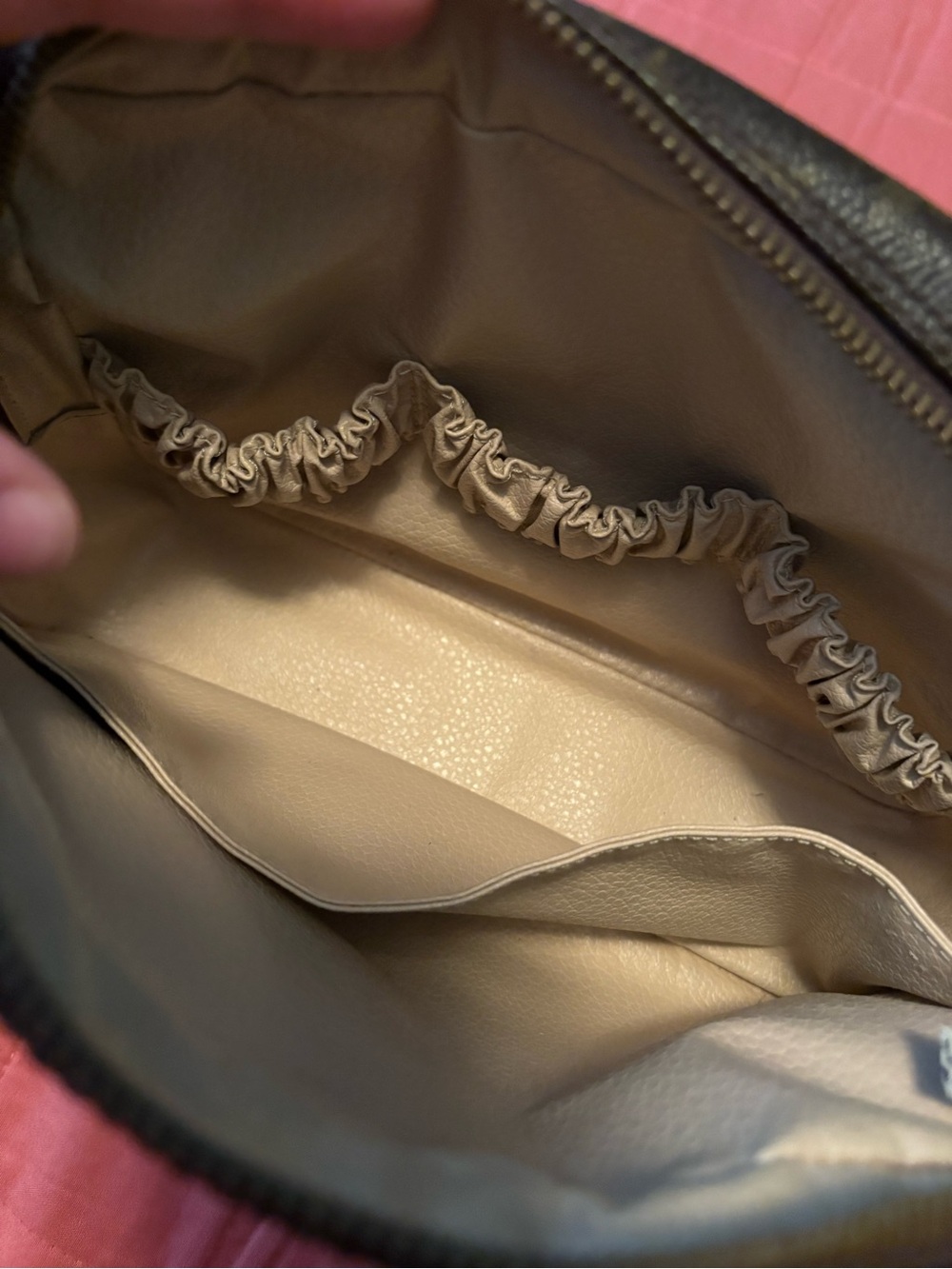 Louis Vuitton Trousse 28 - Picture 10 of 13